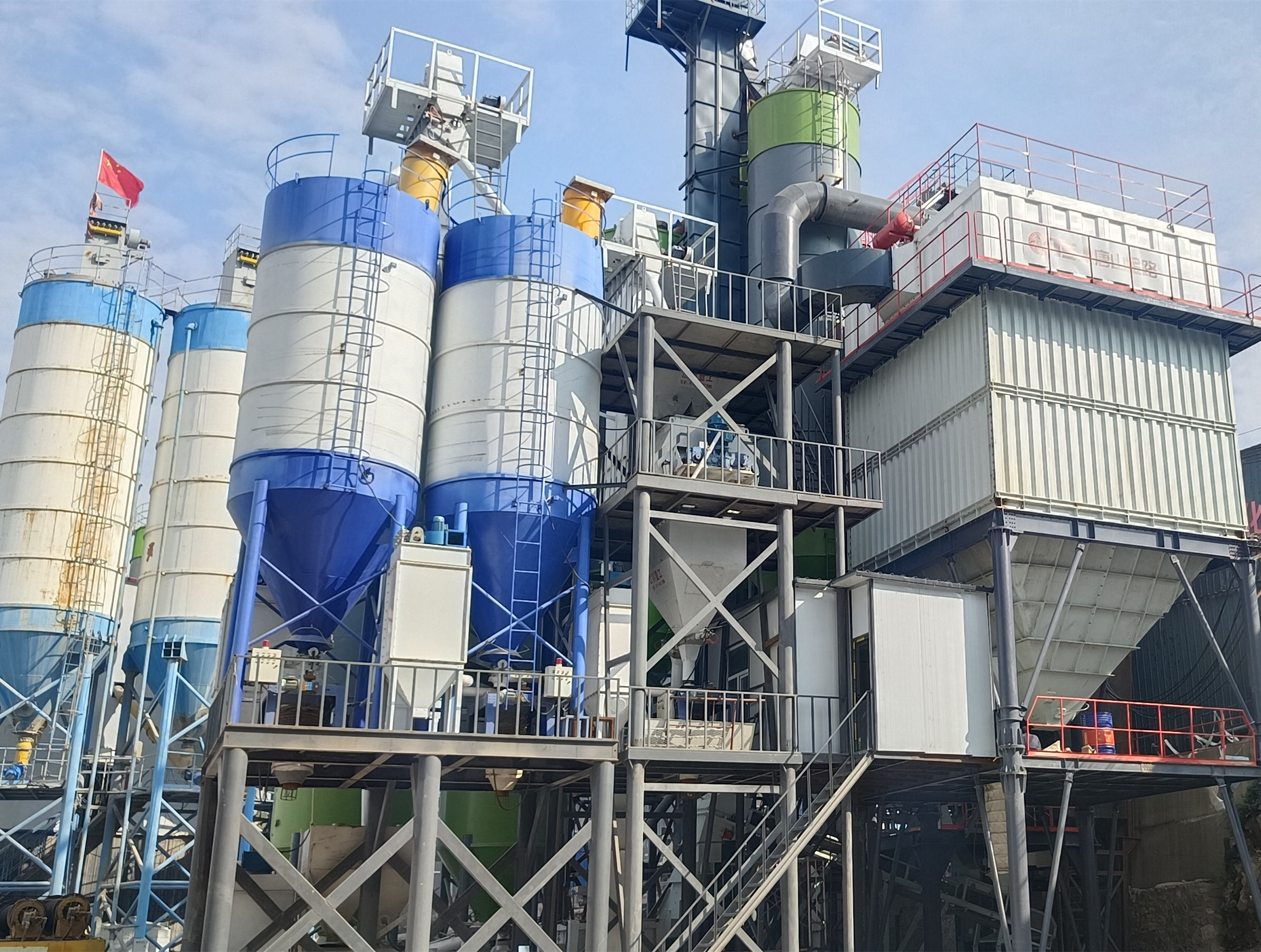 怎樣生產(chǎn)高品質(zhì)機(jī)制砂？（干法制砂樓的工藝流程及優(yōu)點(diǎn)）