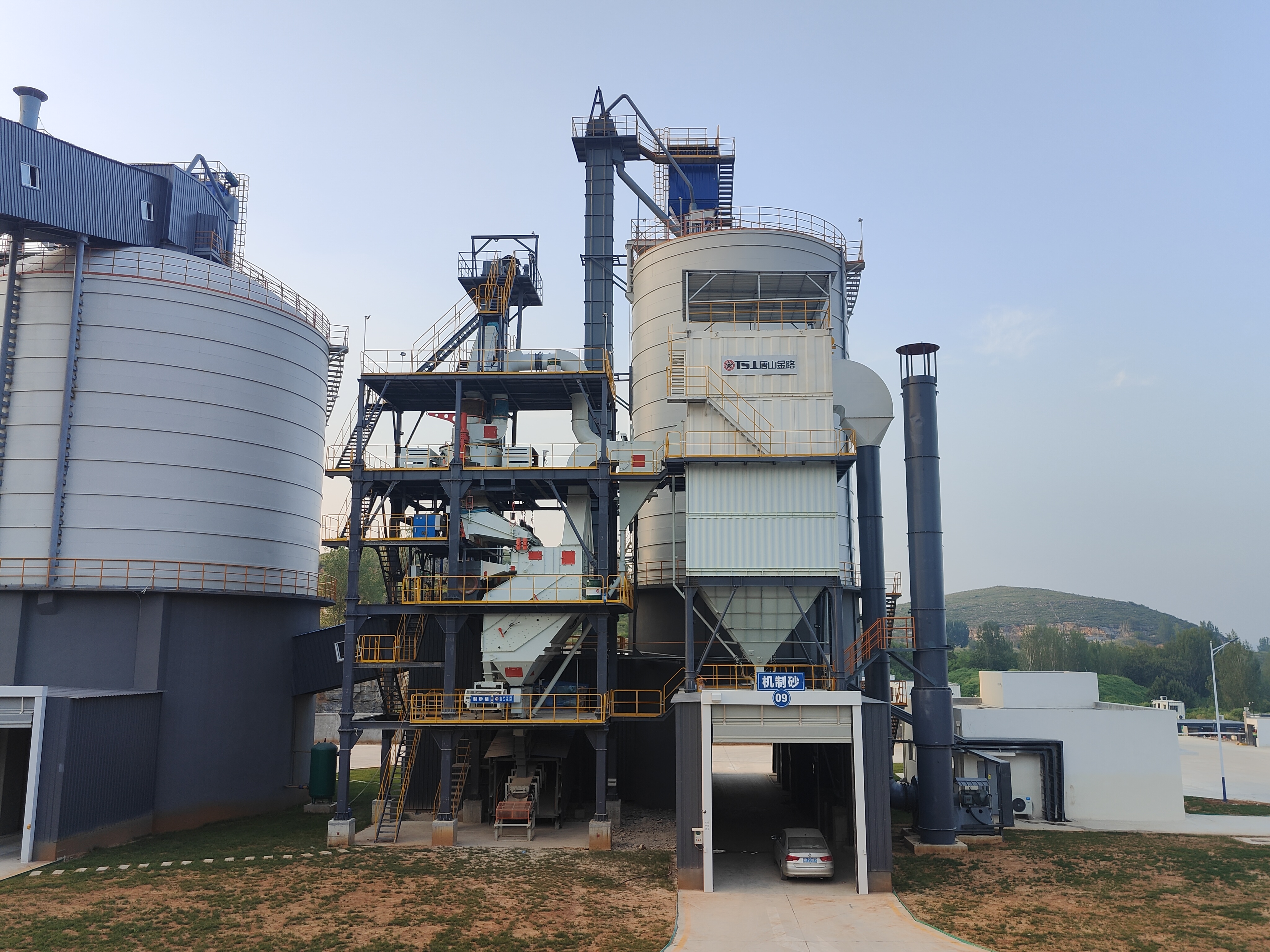 告別冬季停產(chǎn)！制砂樓干法制砂，寒冬里照樣穩(wěn)產(chǎn)增效